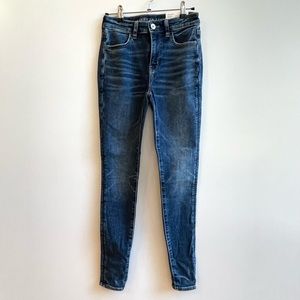 NWT American Eagle Hi-Rise Jeggings 26W Size 2  Regular Length in Super Stretch